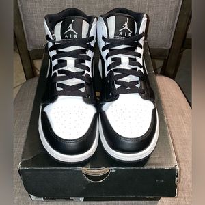 Air Jordan 1 Mid (GS)